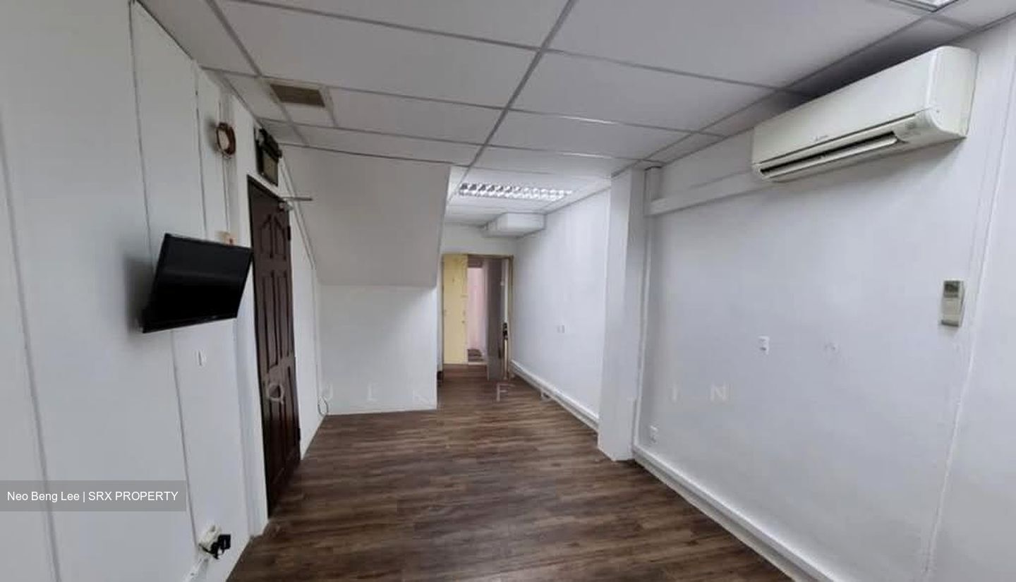 Park 1 Suites (D14), Shop House #583279051